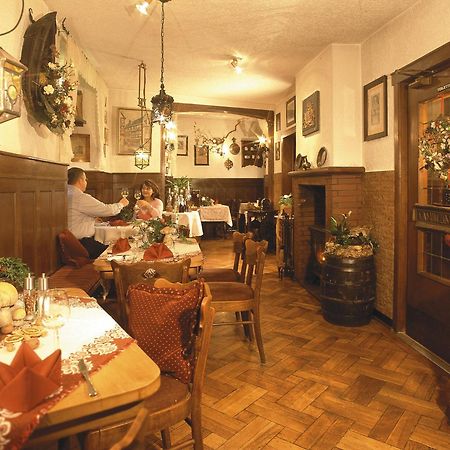 Maerchenhotel Bernkastel-Kues Exteriör bild